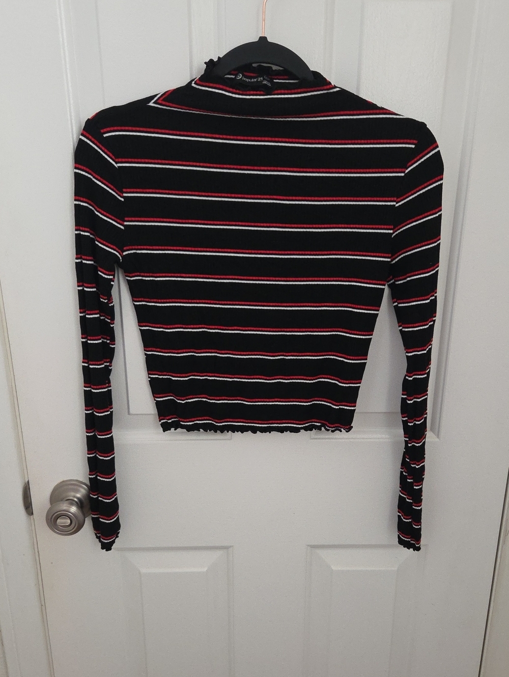 Popular 21 Black Long-Sleeve Striped Mock Neck Top